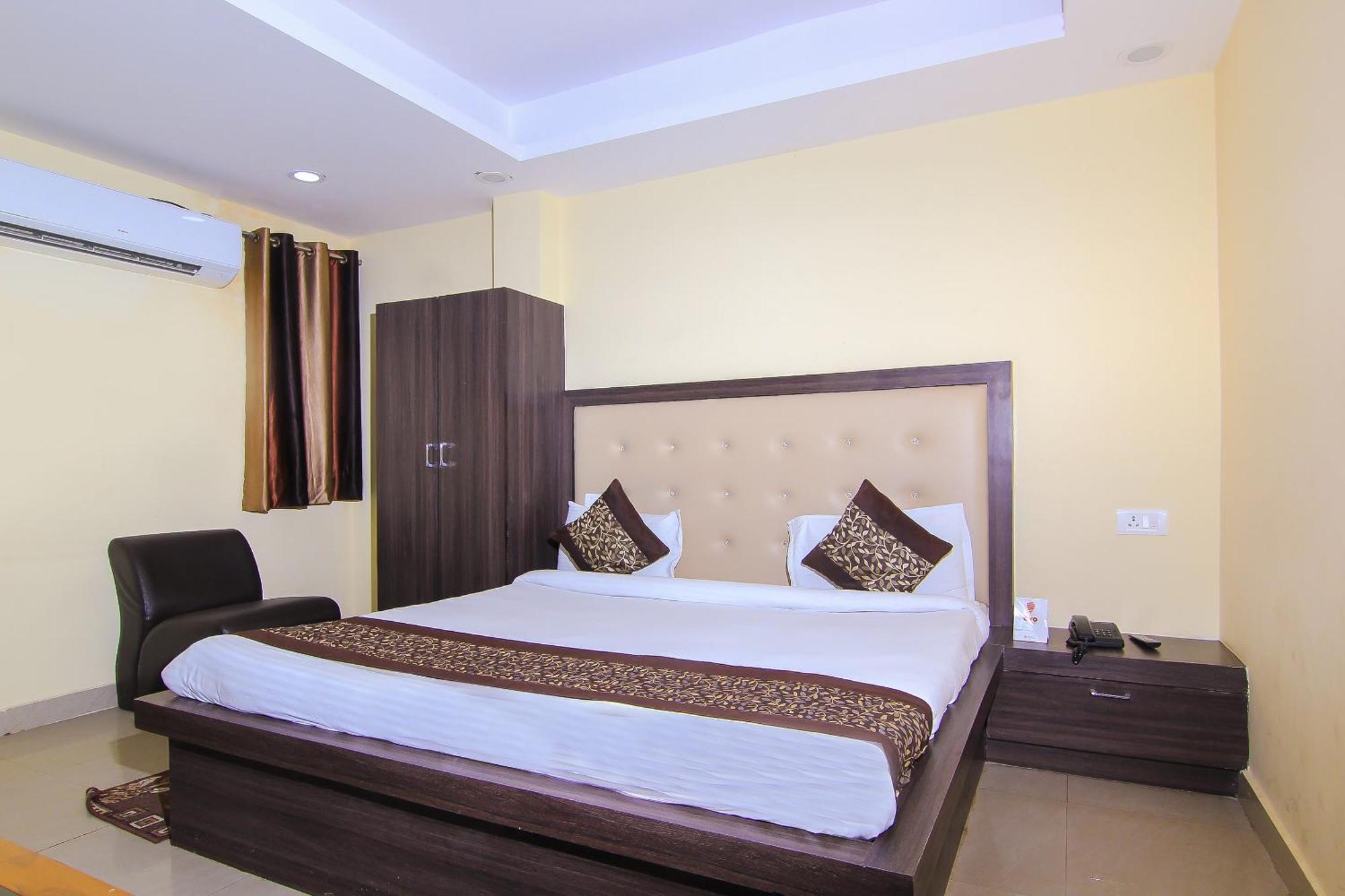 Oyo Flagship Hotel Cz Near Phoenix United 러크나우 외부 사진