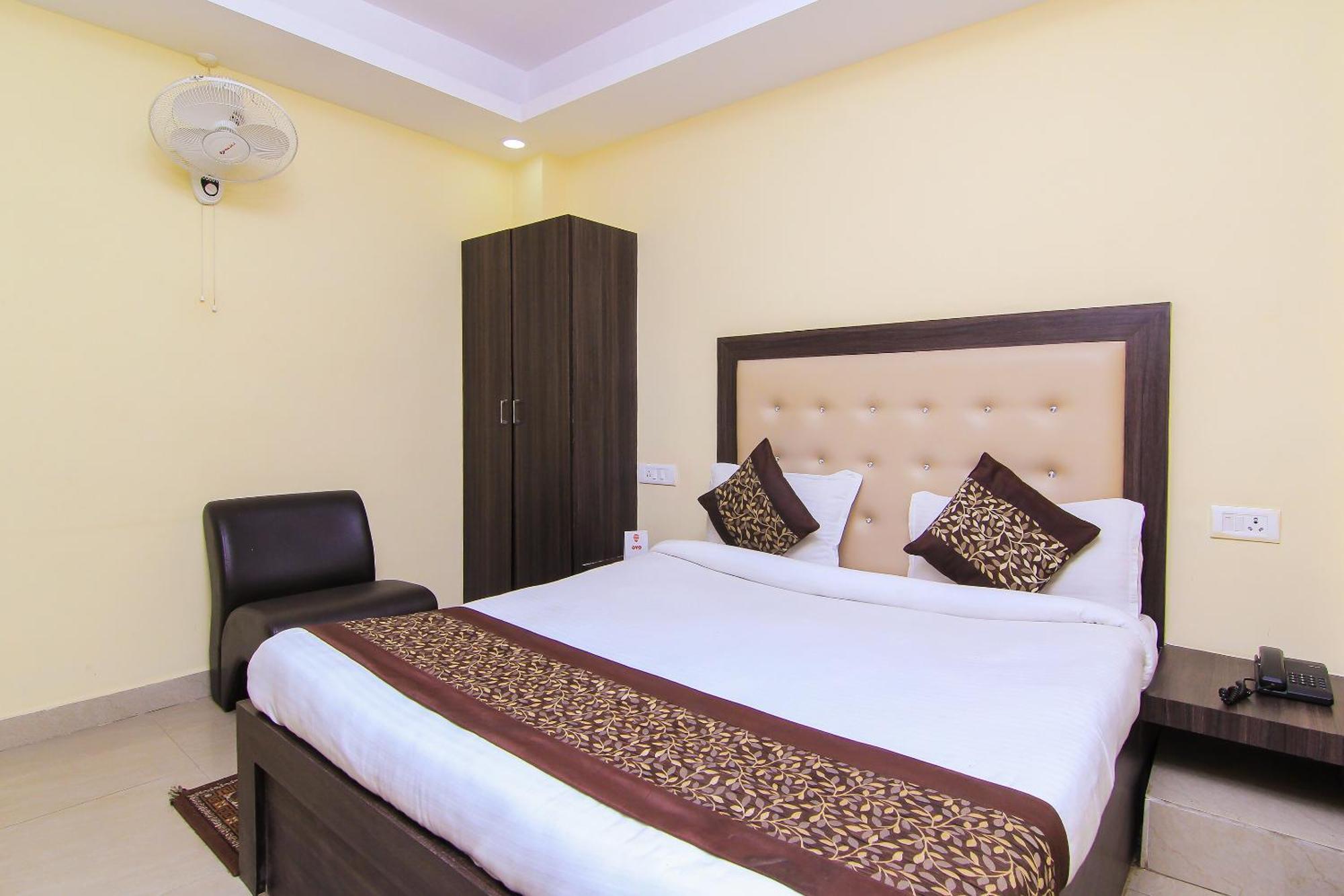 Oyo Flagship Hotel Cz Near Phoenix United 러크나우 외부 사진