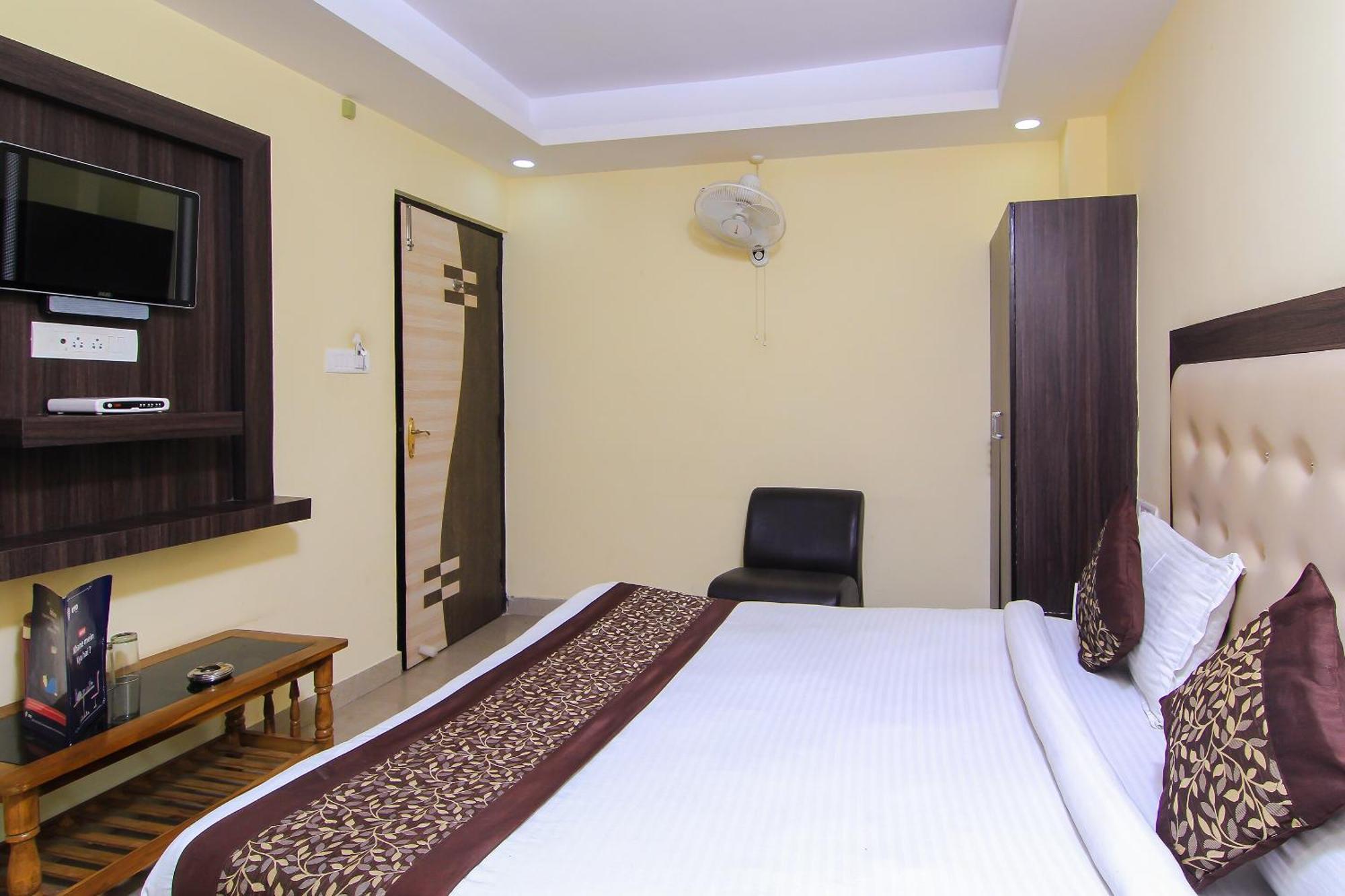 Oyo Flagship Hotel Cz Near Phoenix United 러크나우 외부 사진